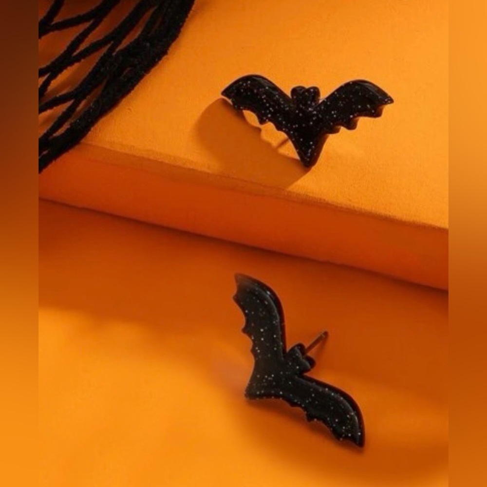 Glitter Bat Halloween Black Stud Earrings NEW